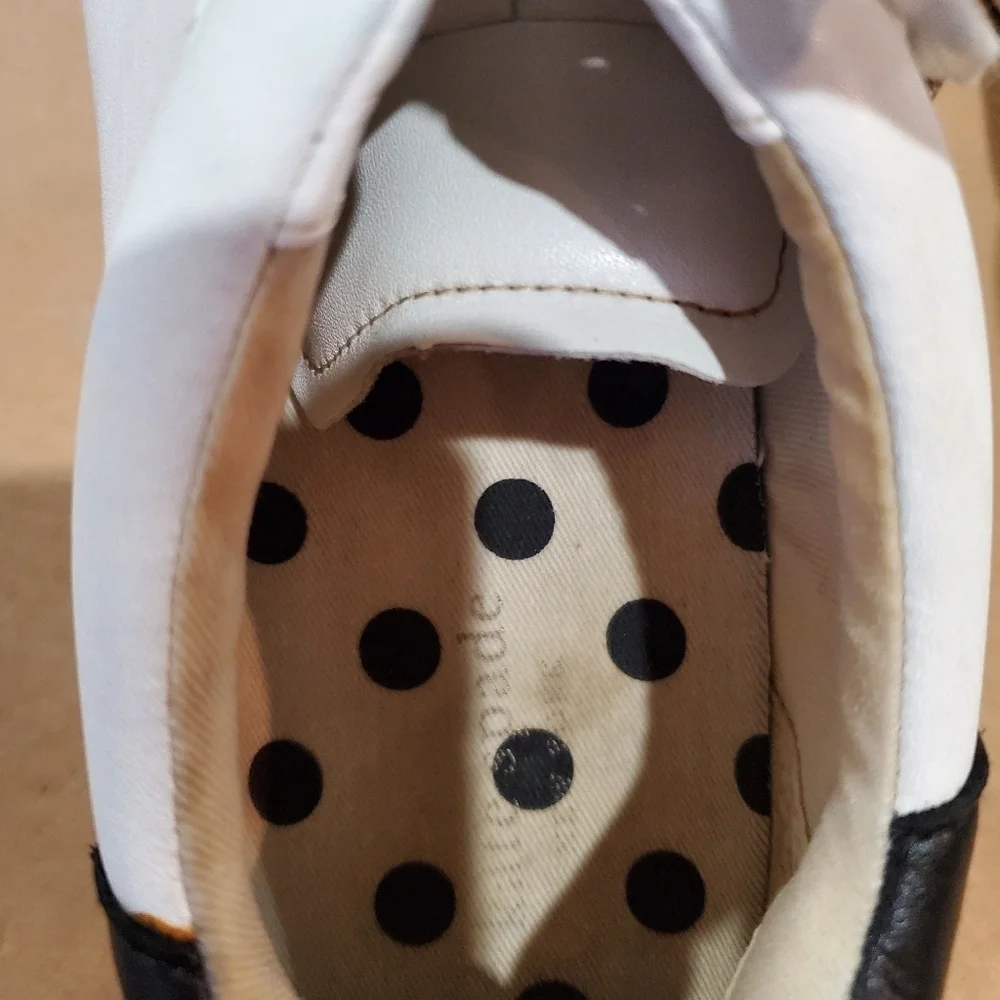 Kate Spade Polka Dot lace white sneakers Size 9.5